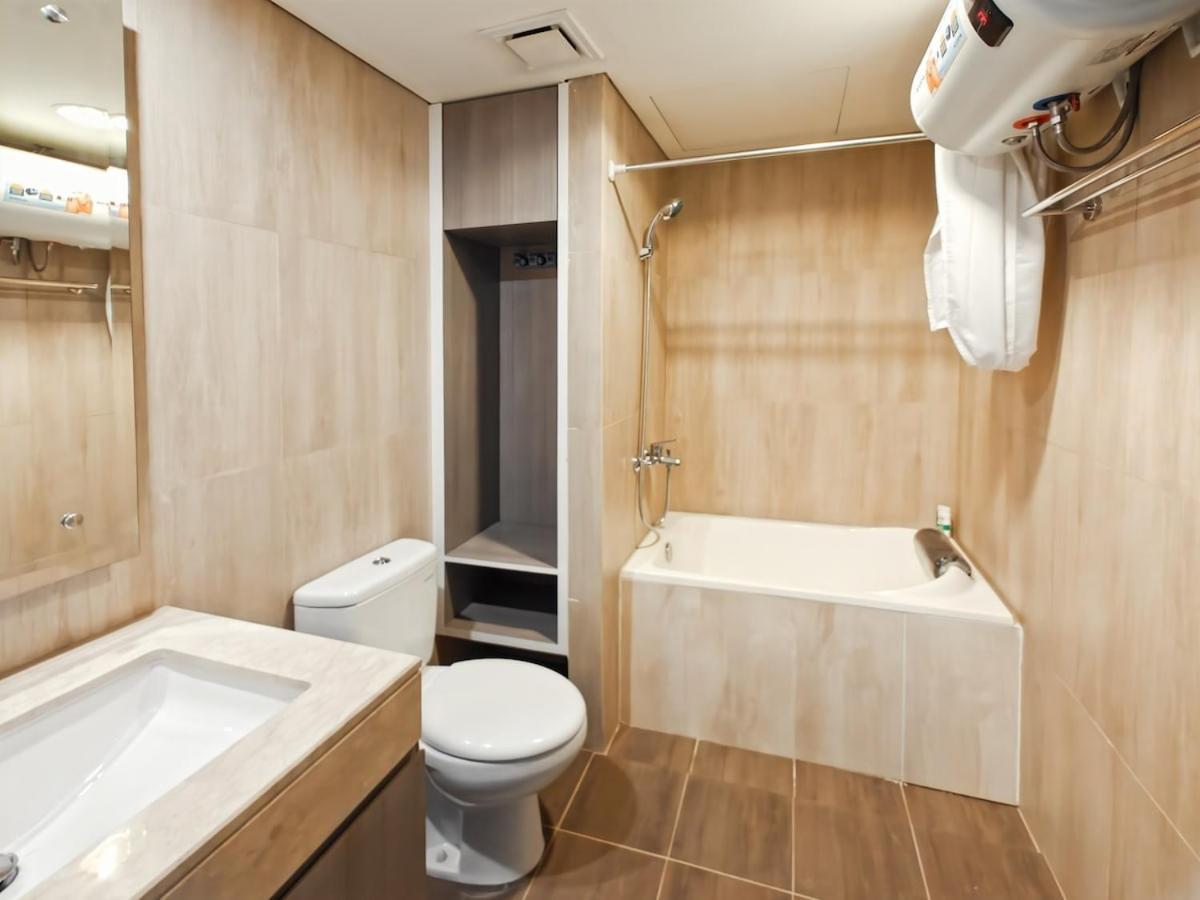 Newly 1br Cikarang With Pool, Gym & Wi-fi By 2ndhome Bekasi